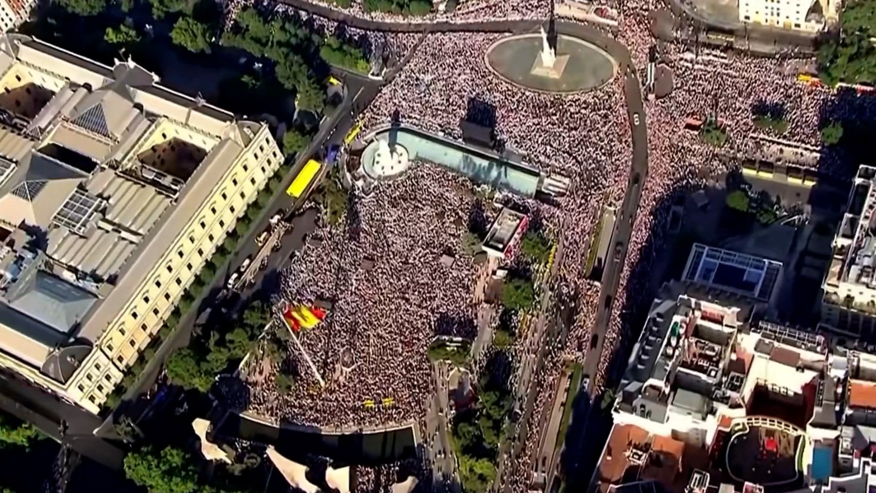 Vídeo con las espectaculares imágenes aéreas de la multitudinaria misa del Papa en Madrid