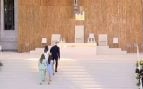Gran ovación y vítores a los Reyes al subir al altar de la misa de Cibeles con el Papa León XIV