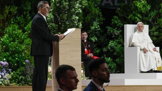 Antonio Banderas y el Papa León. (Foto: Europa Press)