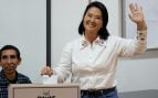 Keiko Fujimori vota en la segunda vuelta de las elecciones en Perú (Foto: EFE).