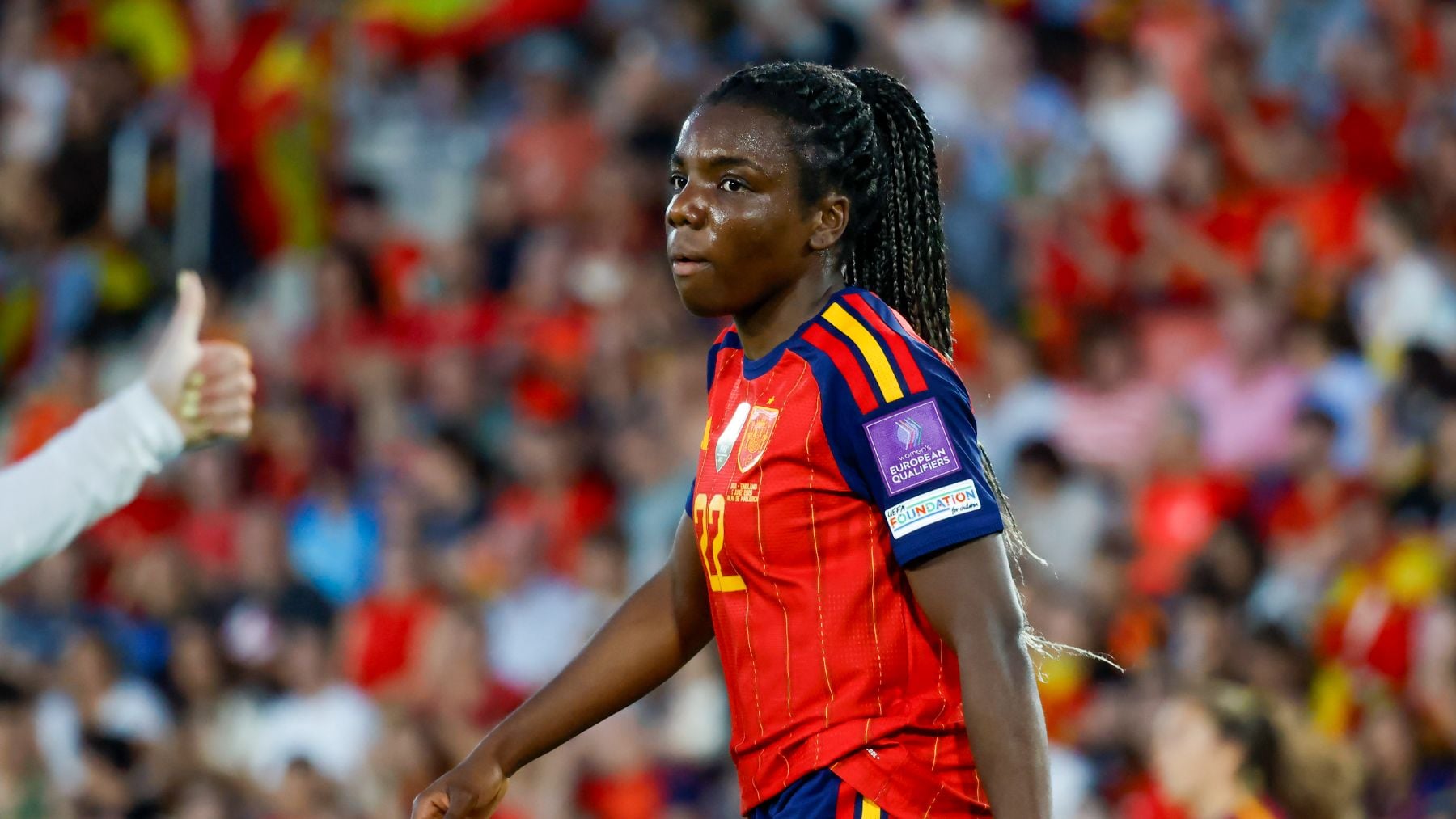 Edna Imade, ante Inglaterra. (EFE)