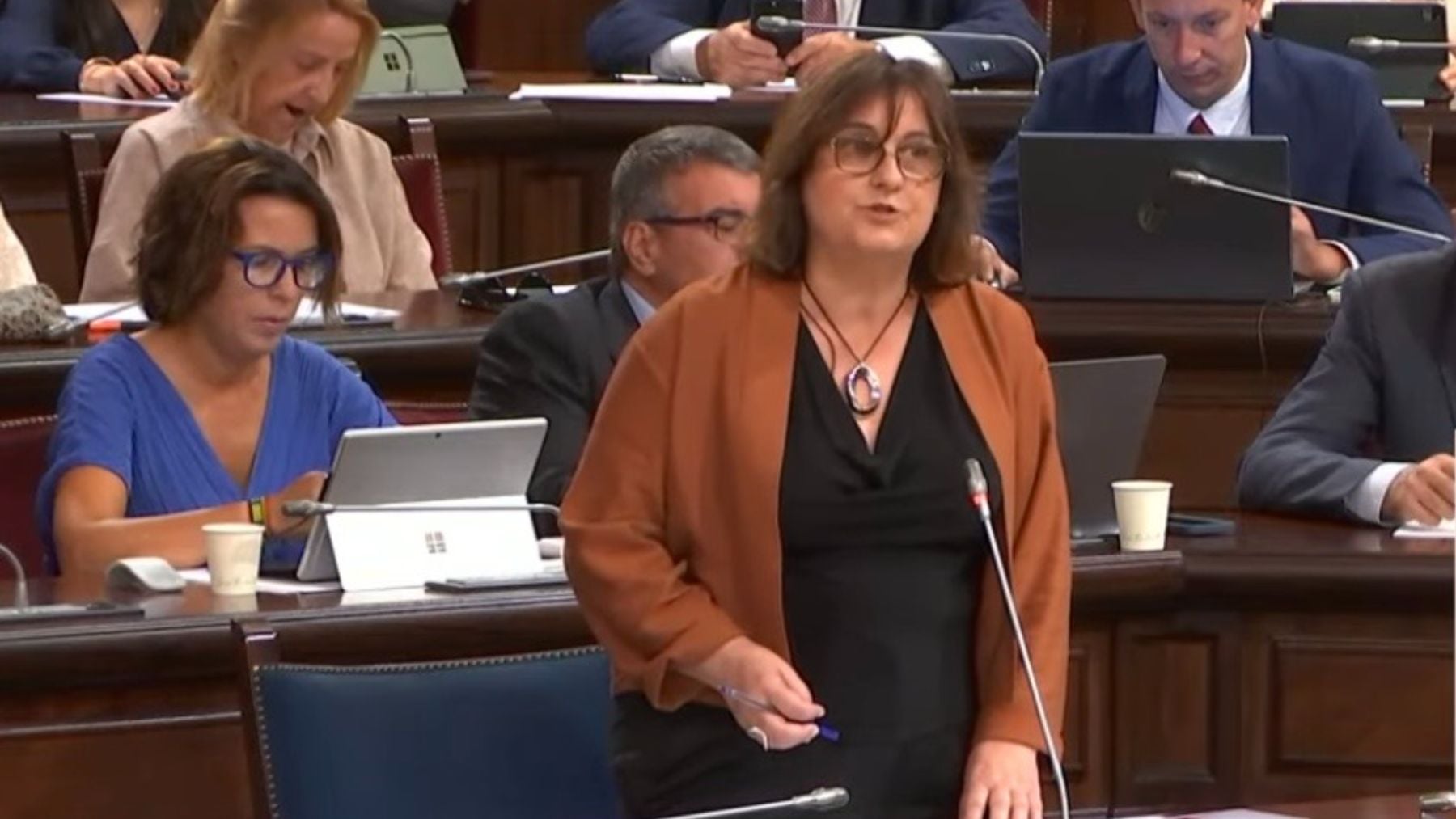 PP y Vox defienden la legalidad de la derogación de la Ley b