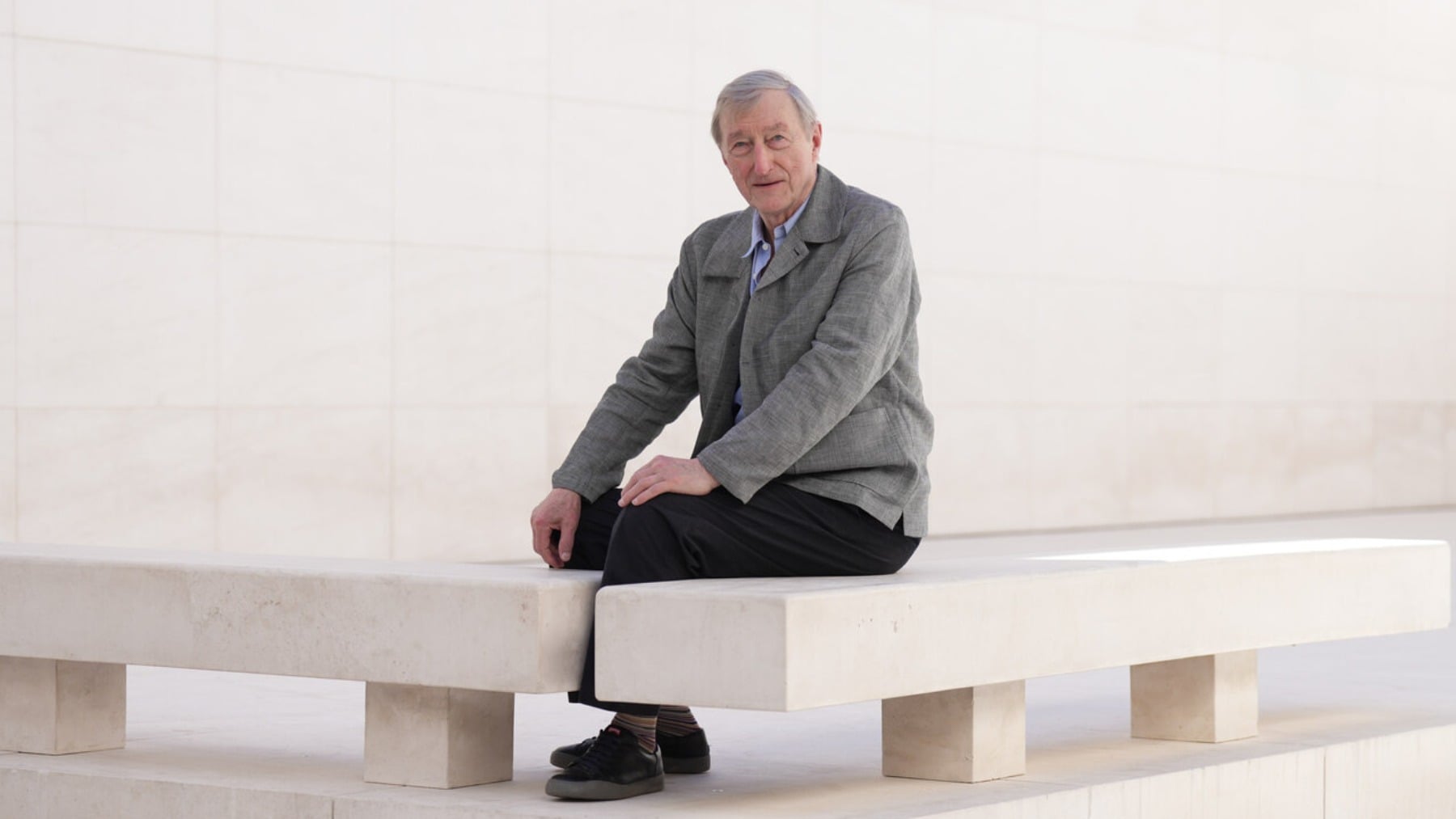 Julián Barnes, escritor británico, recibe el Premi