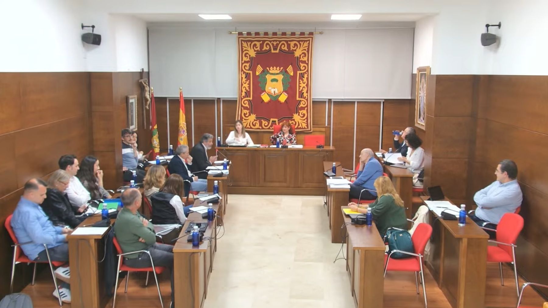 PP , Vox y un edil no adscrito se unen para echar del gobier