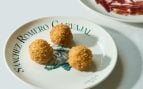 Vuelve la Ruta de la Croqueta de Sánchez Romero Carvajal: el plan imprescindible para los amantes del tapeo en Madrid