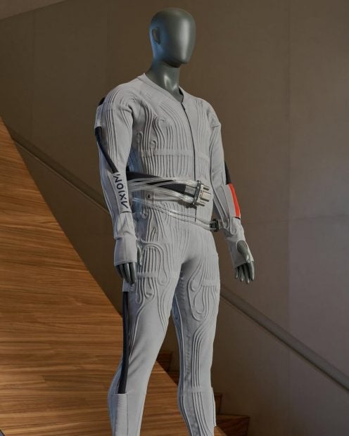prada nasa astronauta