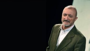 Foto de Arturo Pérez-Reverte // Facebook Oficial del Escritor