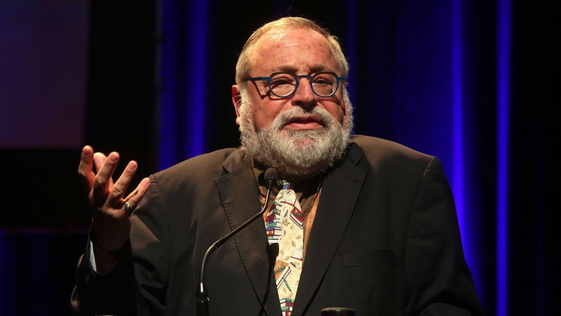Fernando Savater, filósofo español, sobre el dinero: «Mi sueño es el de Picasso; tener mucho dinero para vivir tranquilo como los pobres»