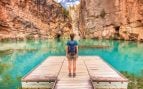 Parece Maldivas pero esta piscina natural de aguas turquesas y cañones naturales está oculta entre barrancos en España
