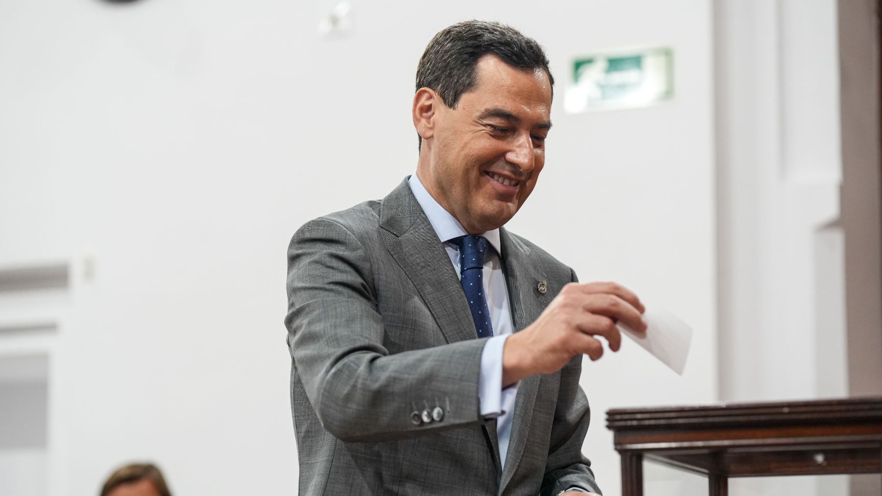 El PP impone su mayoría y mantendrá la presidencia y vicepresidencia del Parlamento andaluz