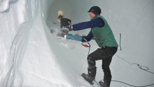 mercurio-groenlandia-cortando hielo