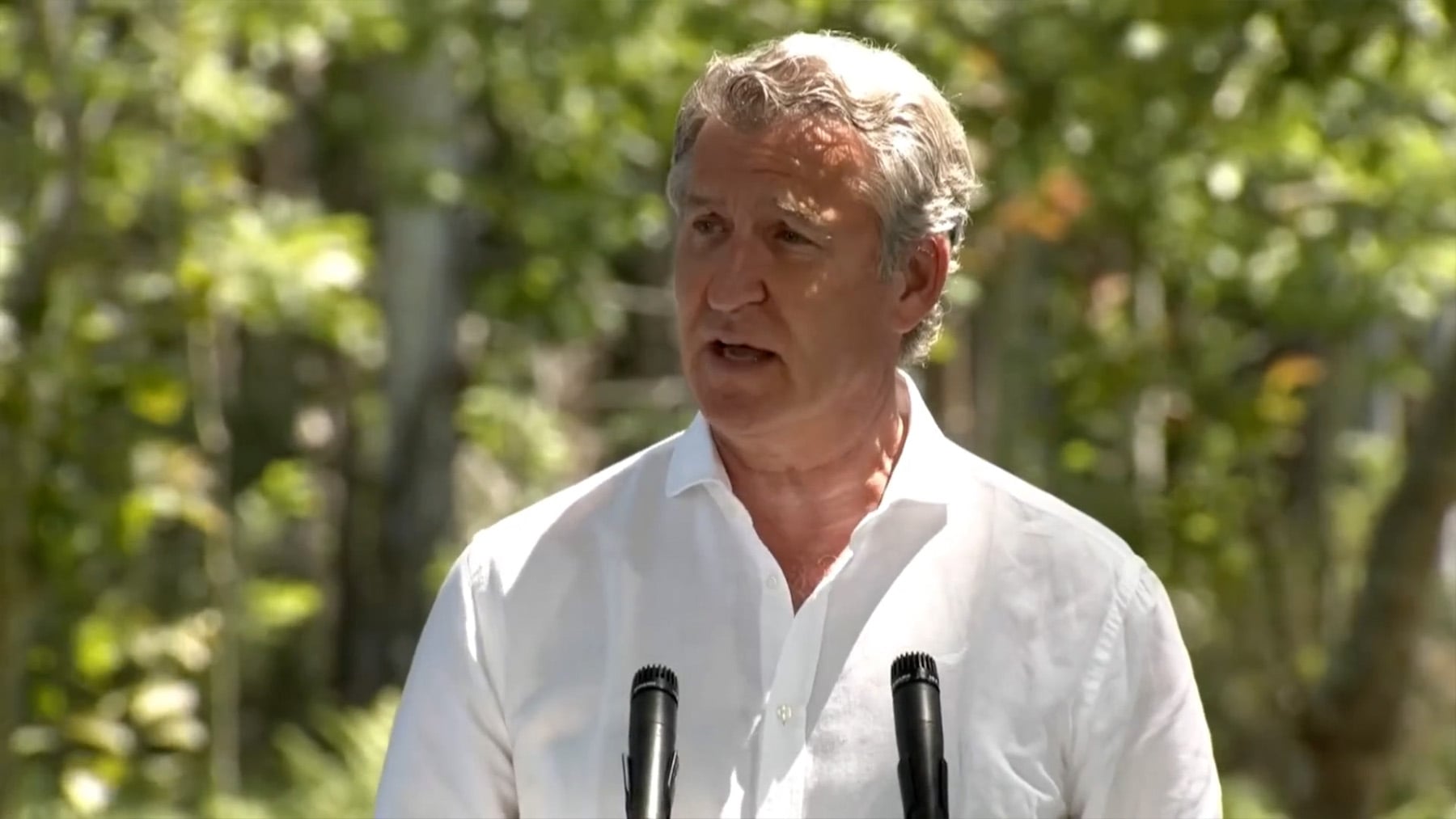 Feijóo señala al jeta del PSOE: Zapatero es la joya de la corona que deslumbró a P. S. que es quien maneja la gran cloaca”