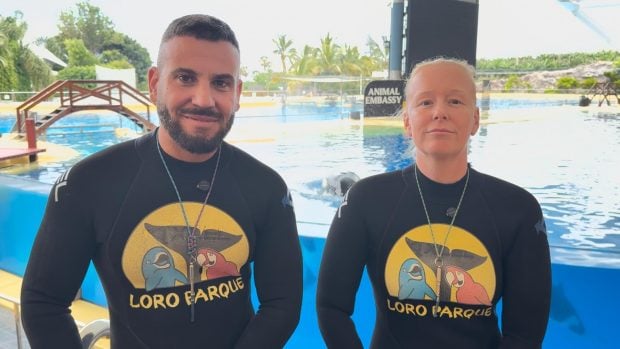Fran y Renée cuidadores orcas Loro parque