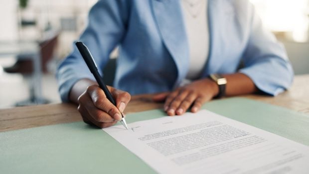 Firma de una herencia (Adobe)