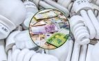 Precio de la luz hoy, lunes 15 de junio, por horas: ¿cuál es la hora perfecta para poner la lavadora?