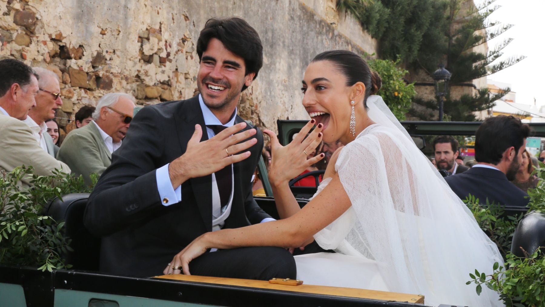 Claudia, la hija de Raquel Revuelta, y Vicen, su marido. (Foto: Europa Press)