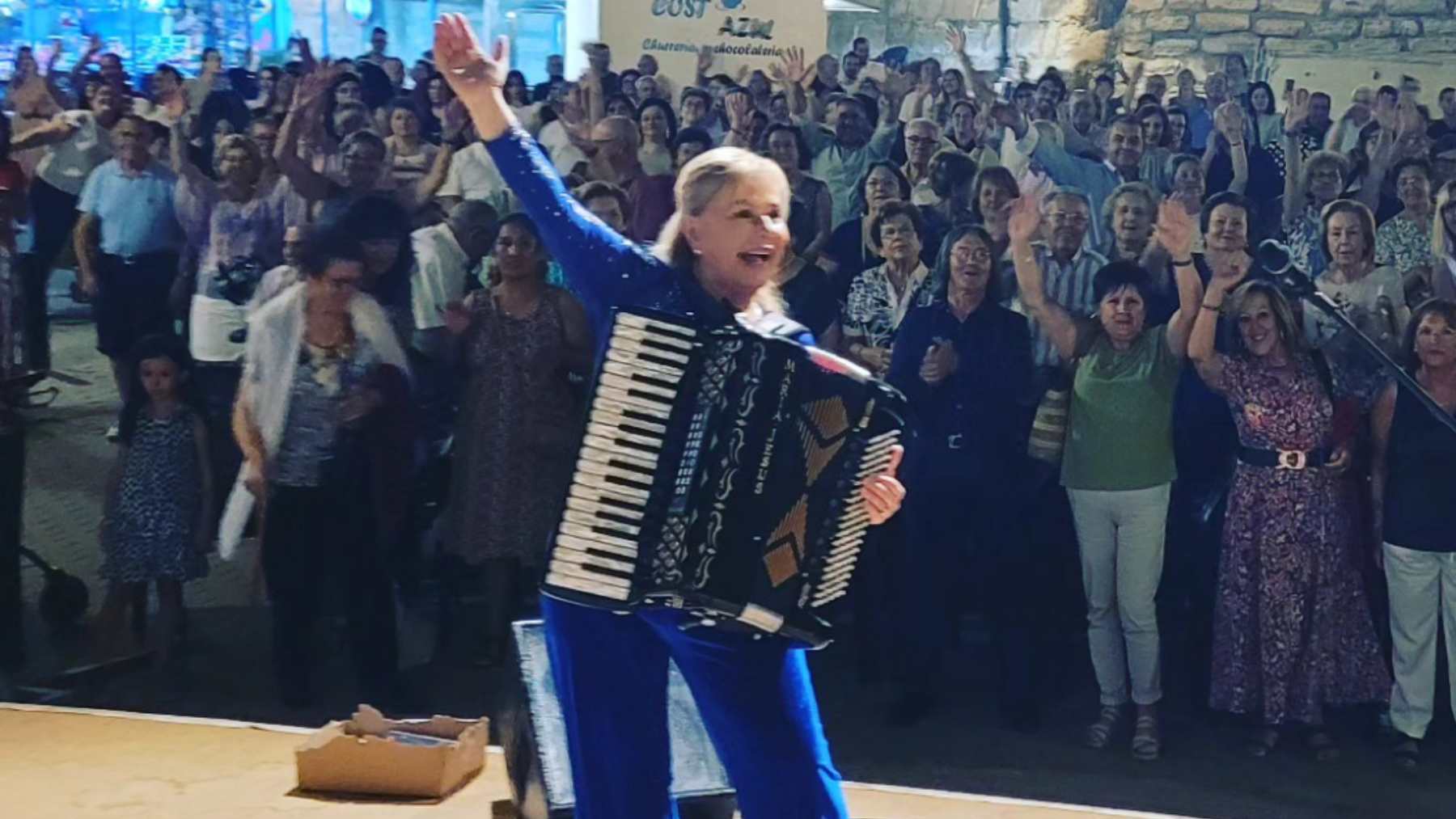 (Foto: María Jesús y su acordeón)