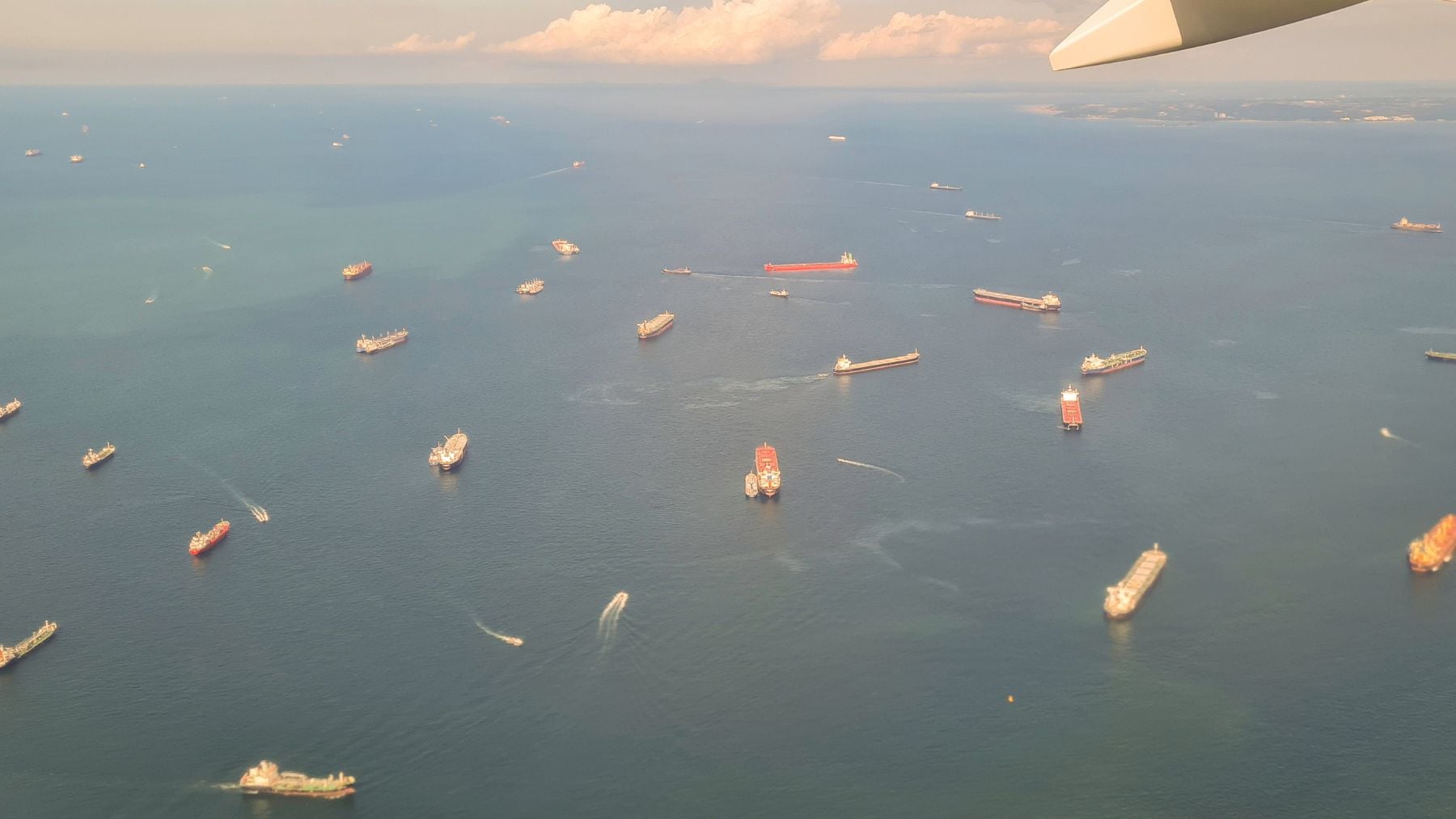 EEUU levanta por completo el bloqueo al tránsito marítimo en el estrecho de Ormuz