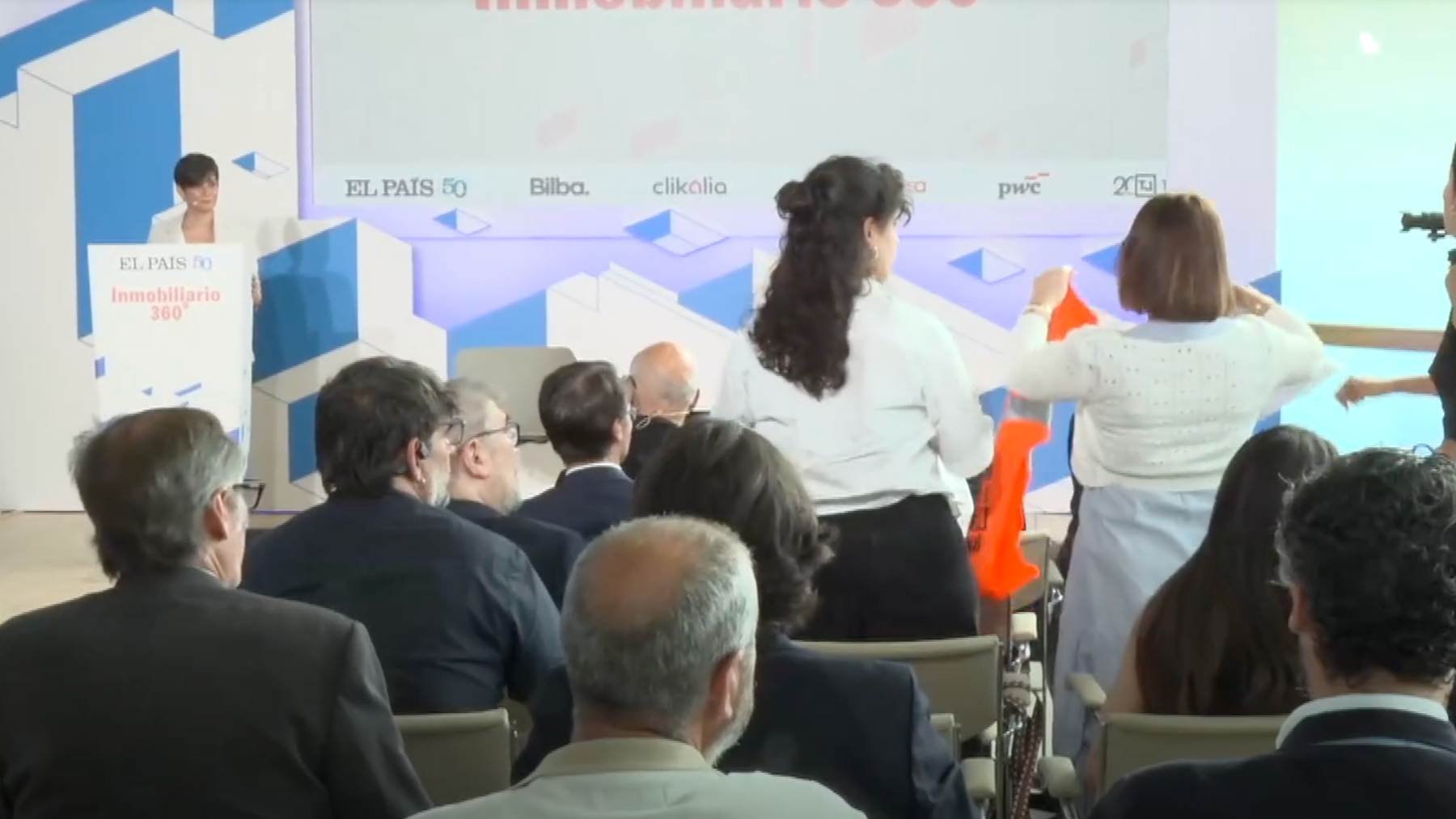 El Sindicato de Inquilinas le hace un escrache a la ministra de Vivienda en un foro inmobiliario