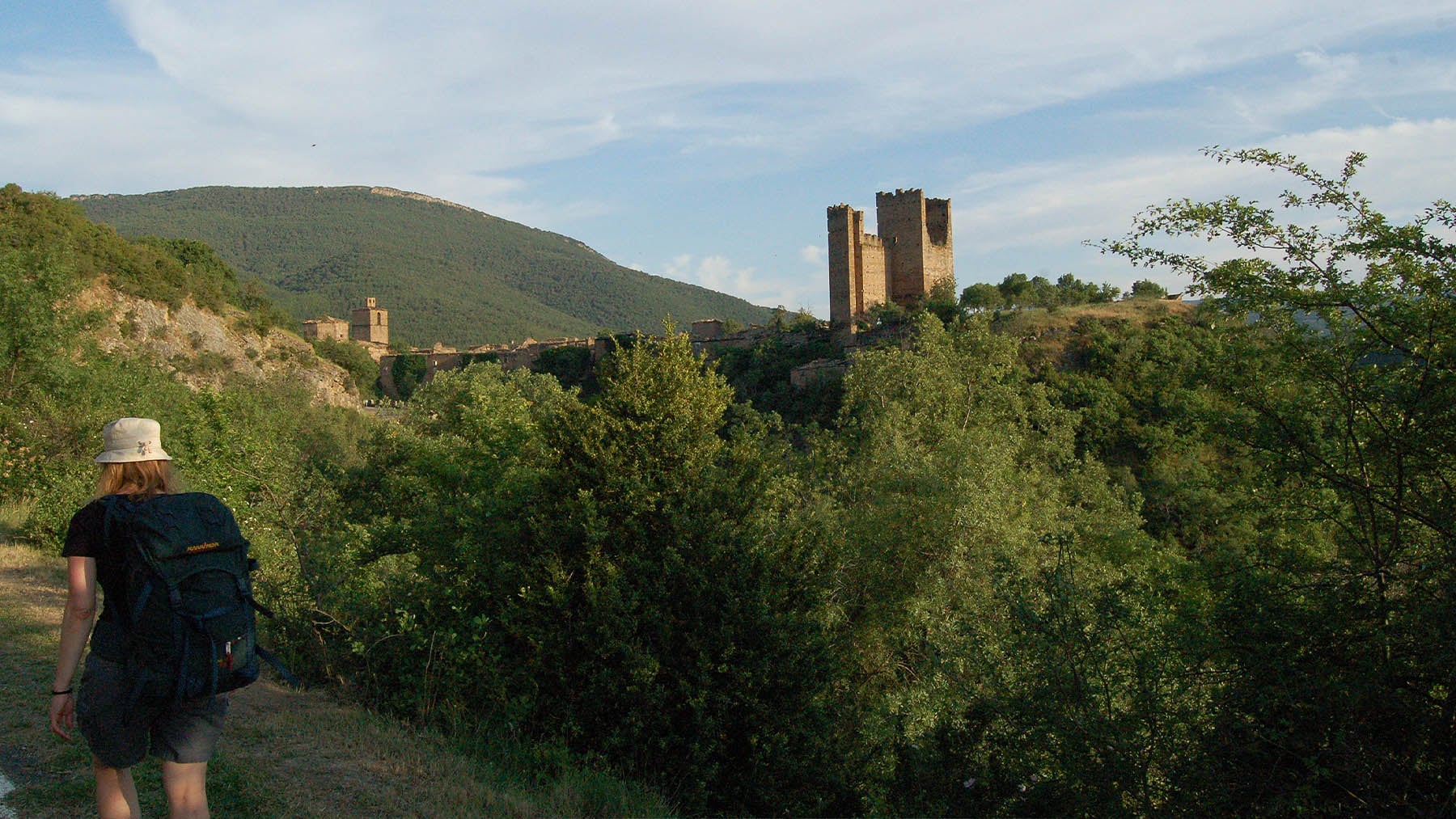 En 1958 tenía 368 habitantes, ermita y fortaleza medieval: hoy es un pueblo abandonado en Aragón por culpa de un embalse