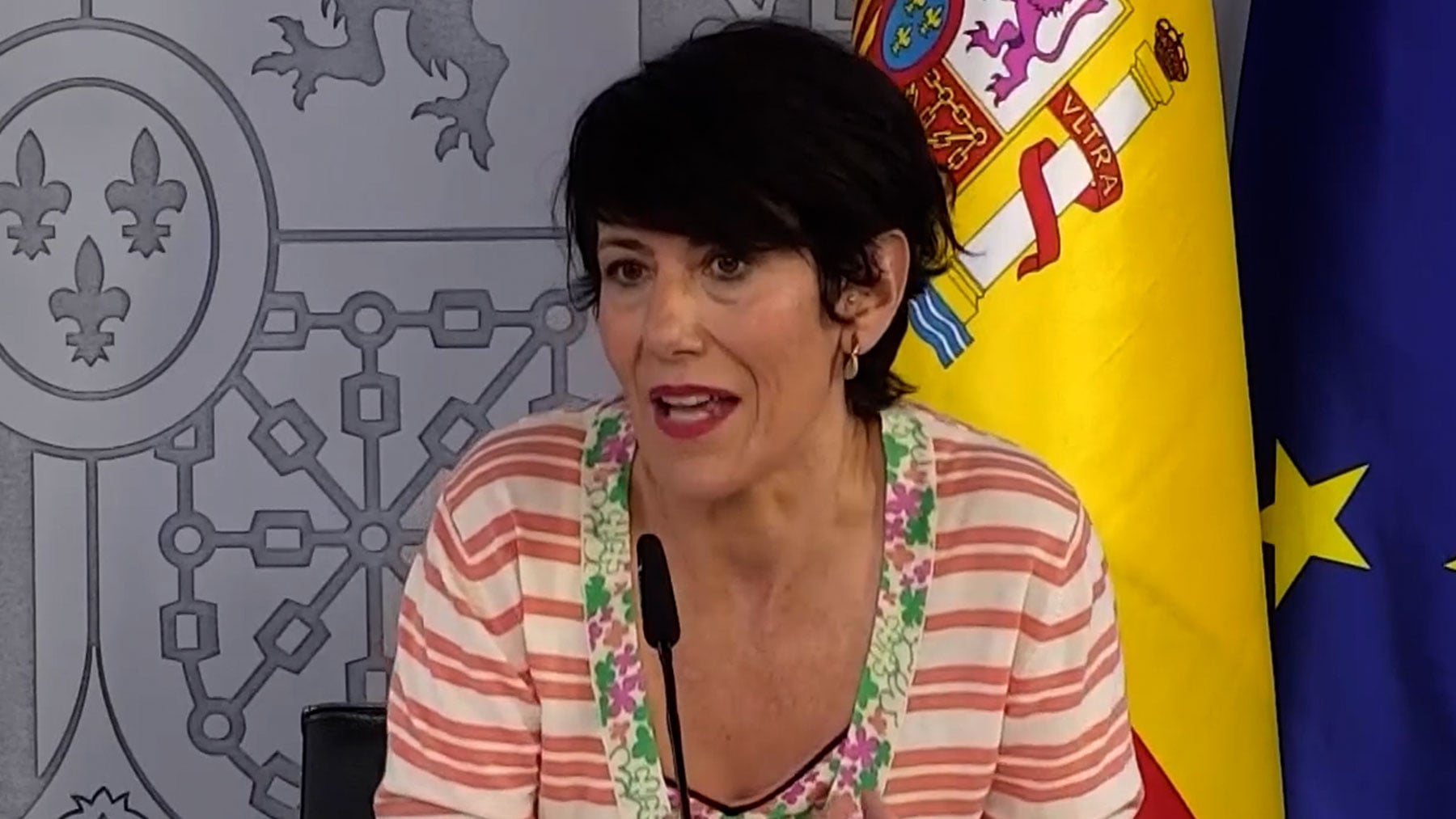 Elma Saiz se hace un Patxi López y también llama presidenta a Begoña Gómez