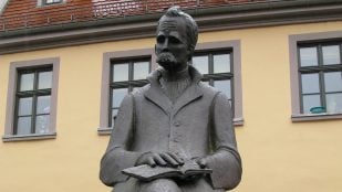 Friedrich Nietzsche