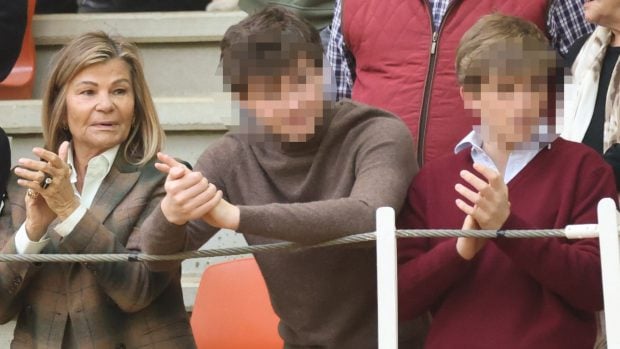 Cari Lapique y sus nietos. (Foto: Europa Press)