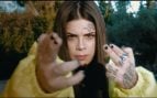 La artista Ptazeta en el videoclip 'Cae la noche'