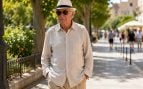 Camisas de lino de manga larga en verano, ropa contra el calor en verano, prendas de ropa contra el calor, qué ropa usar tercera edad verano, consejos para combatir el calor si tienes más de 60 años.