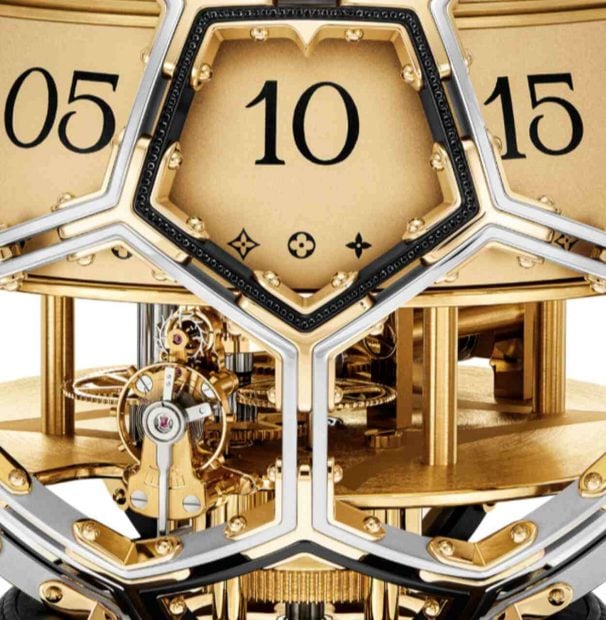 reloj balón de futbol Louis Vuitton