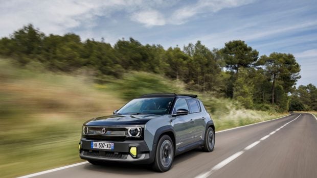 Renault 4 E-Tech eléctrico plein sud
