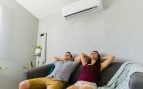 Disfrutar de una temperatura adecuada en casa durante el verano puede incrementar la factura de la luz.