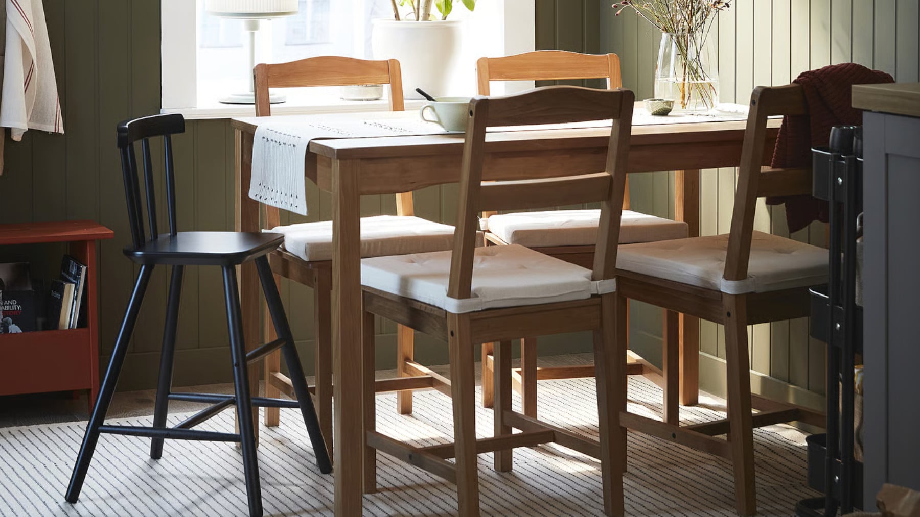 Conjunto mesa y sillas Hagernas