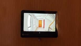 EZVIZ EP4