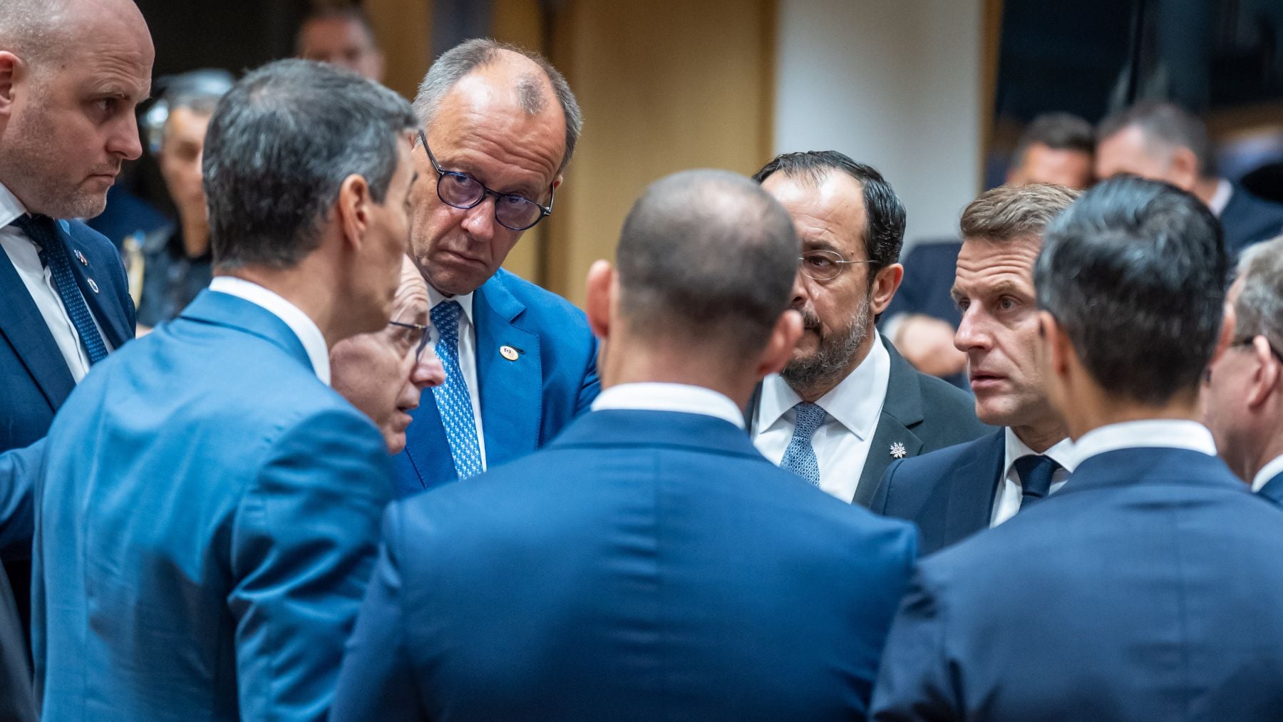 Varios líderes de la UE, incluidos socialistas, pintan la cara a Sánchez en Bruselas por la regularización masiva