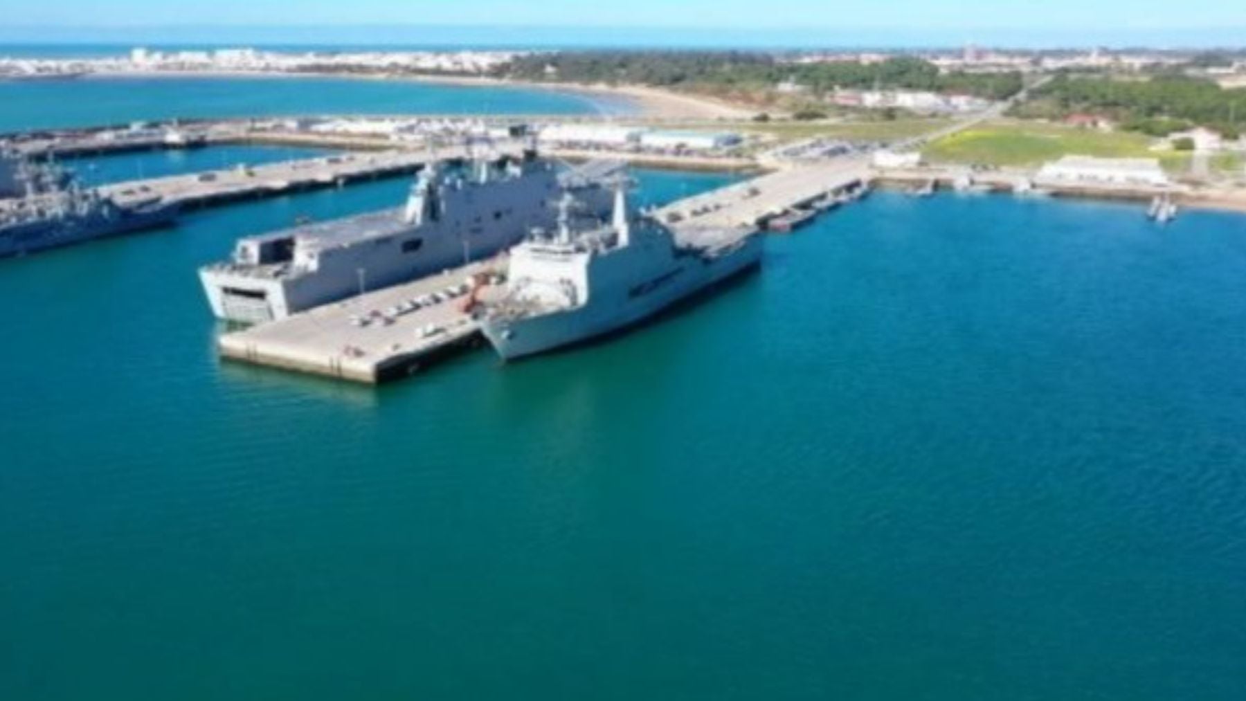 Suena extraño pero el Ejército de EEUU está pidiendo ayuda a España: necesita desesperadamente mantenimiento para sus buques en Rota