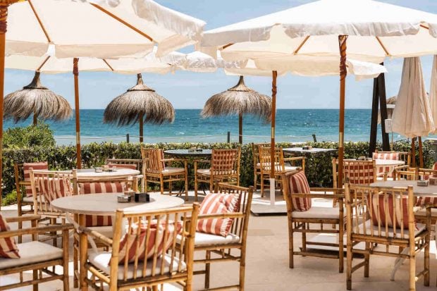 beach club de la temporada mediterraneo