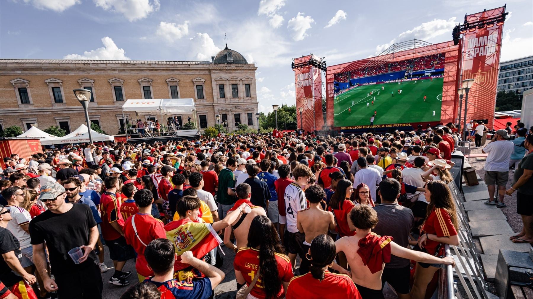 El España - Arabia no se podrá ver en las pantallas gigantes de la plaza de Colón por las altas temperaturas