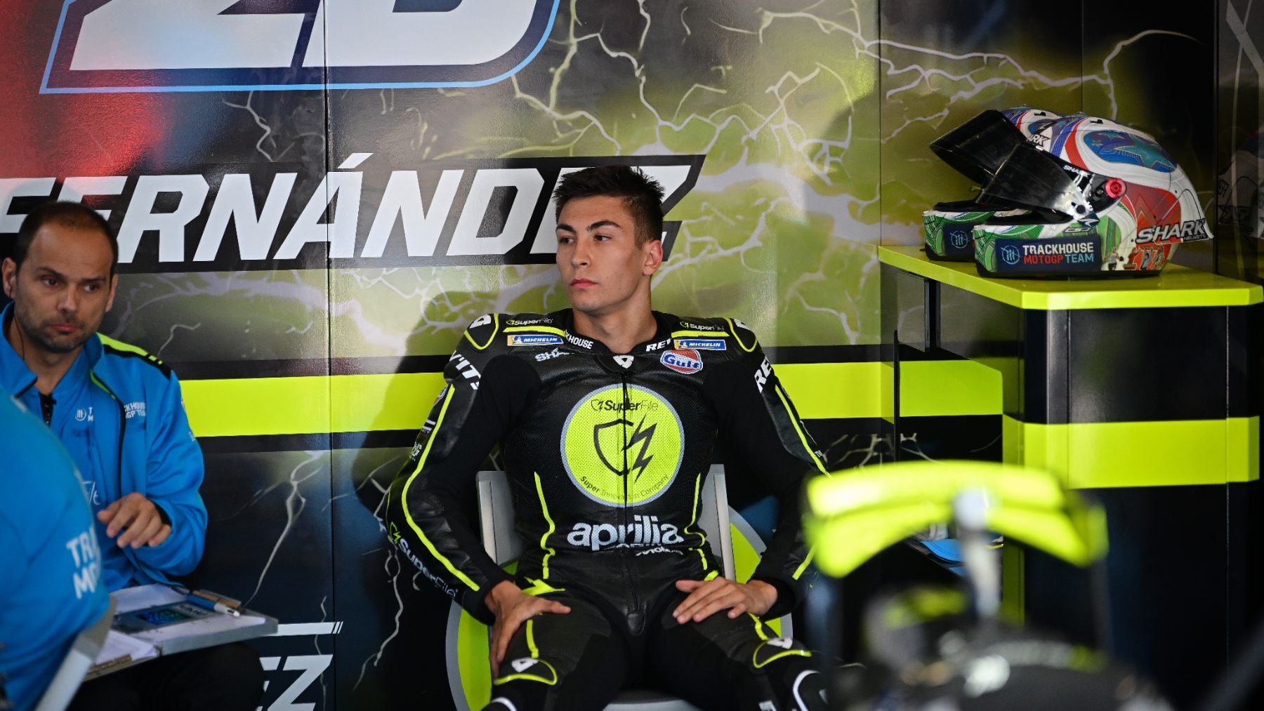 Raúl Fernández, en el box durante el GP de la República Checa de MotoGP. (EP)