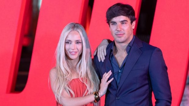 Ana Mena y &Oacute;scar Casas rompen