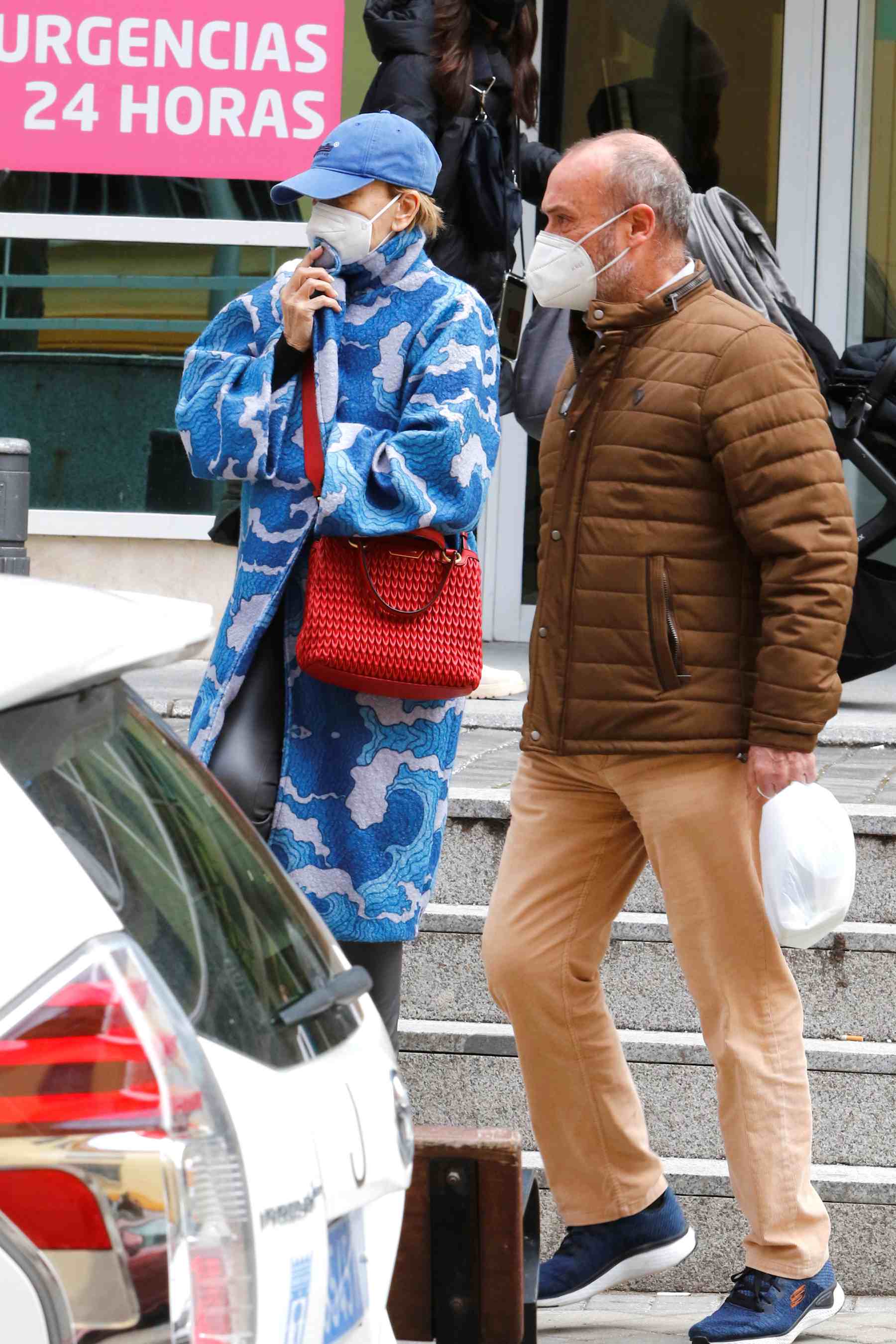 Mila Ximénez junto a su hermano Manuel. (Foto: Europa Press)