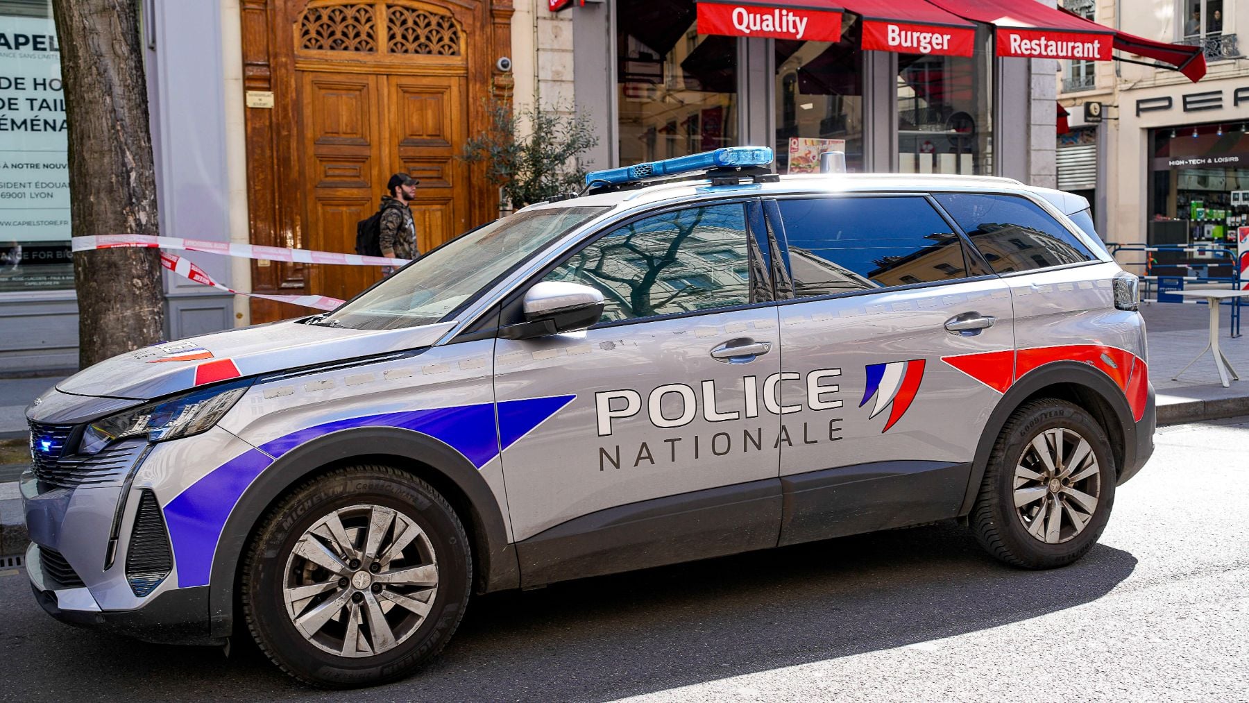 Encuentran en la casa de la tía de un narcotraficante un cuadro robado de Picasso durante una redada en Francia