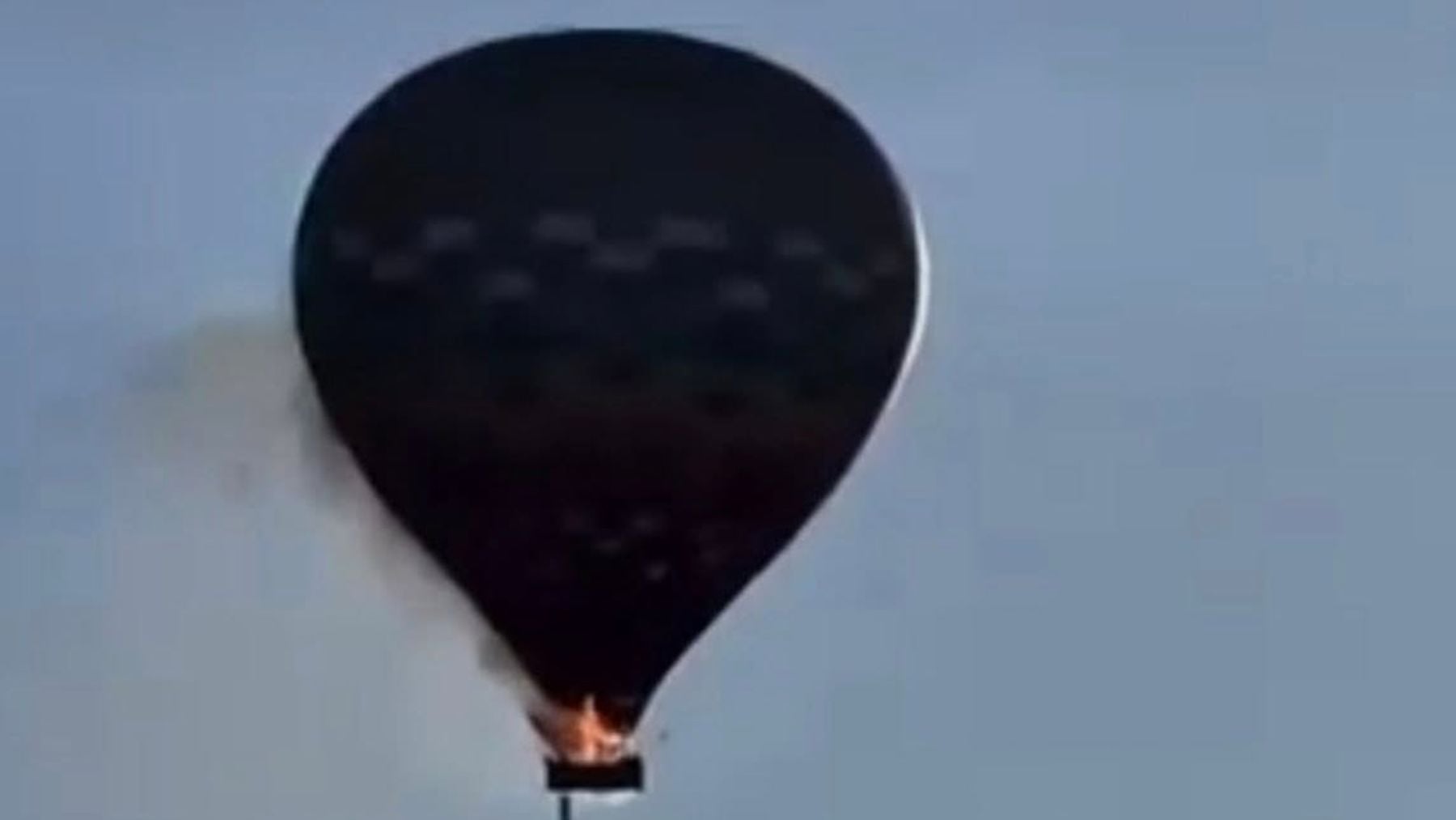 Un incendio en un globo aerostático en Brasil deja ocho muertos, entre ellos una familia