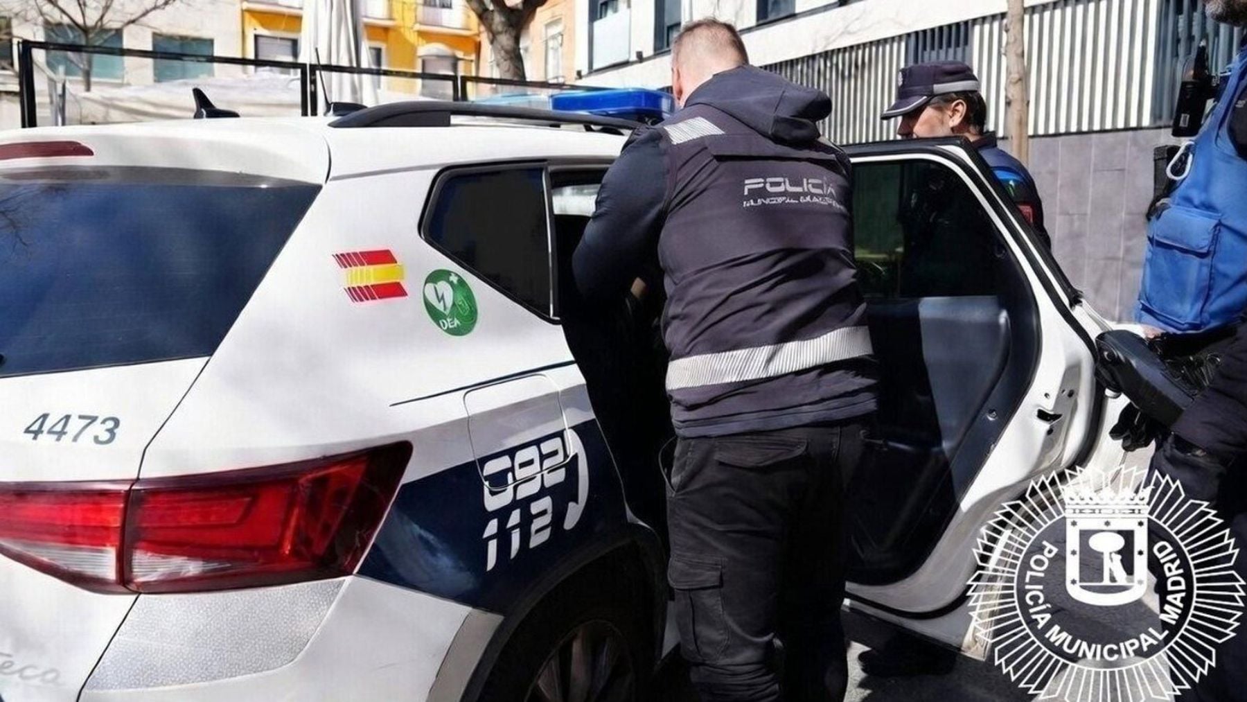 Detenidos los padres de un bebé de dos meses que ha dado positivo en cocaína y vivía rodeado de heces en Madrid