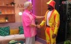 Carlos Sobera con un soltero de First Dates. (Mediaset)
