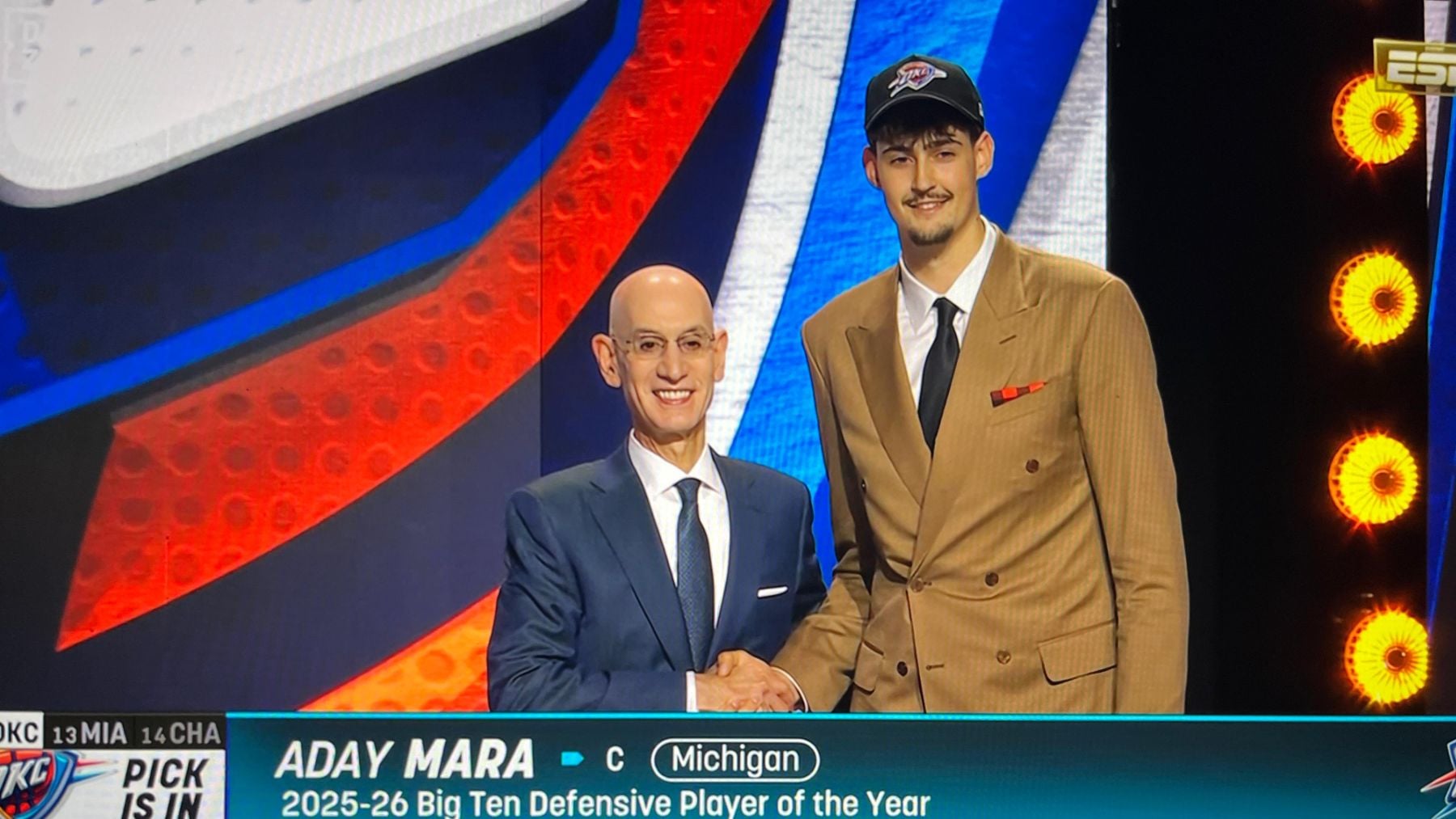 Aday Mara ya es NBA: Oklahoma City Thunder elige al gigante español en el duodécimo pick del draft