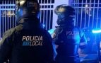 fugada justicia pasea semidesnuda palma agrede policía