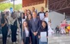 Los consulados montan actos masivos de ‘nietos del exilio’ para darles la nacionalidad: «Somos 11 de la misma familia»