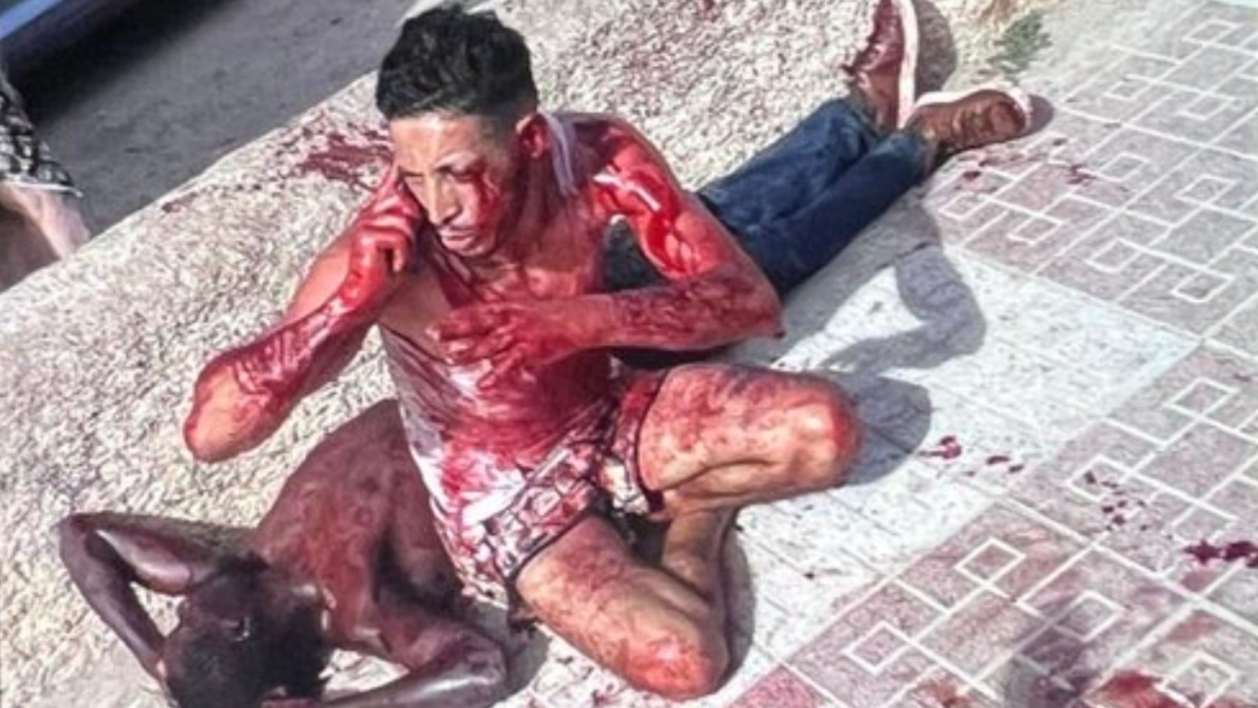 Las imágenes de la barbarie en Torre Pacheco: detenido un argelino por intentar matar a martillazos a dos subsaharianos