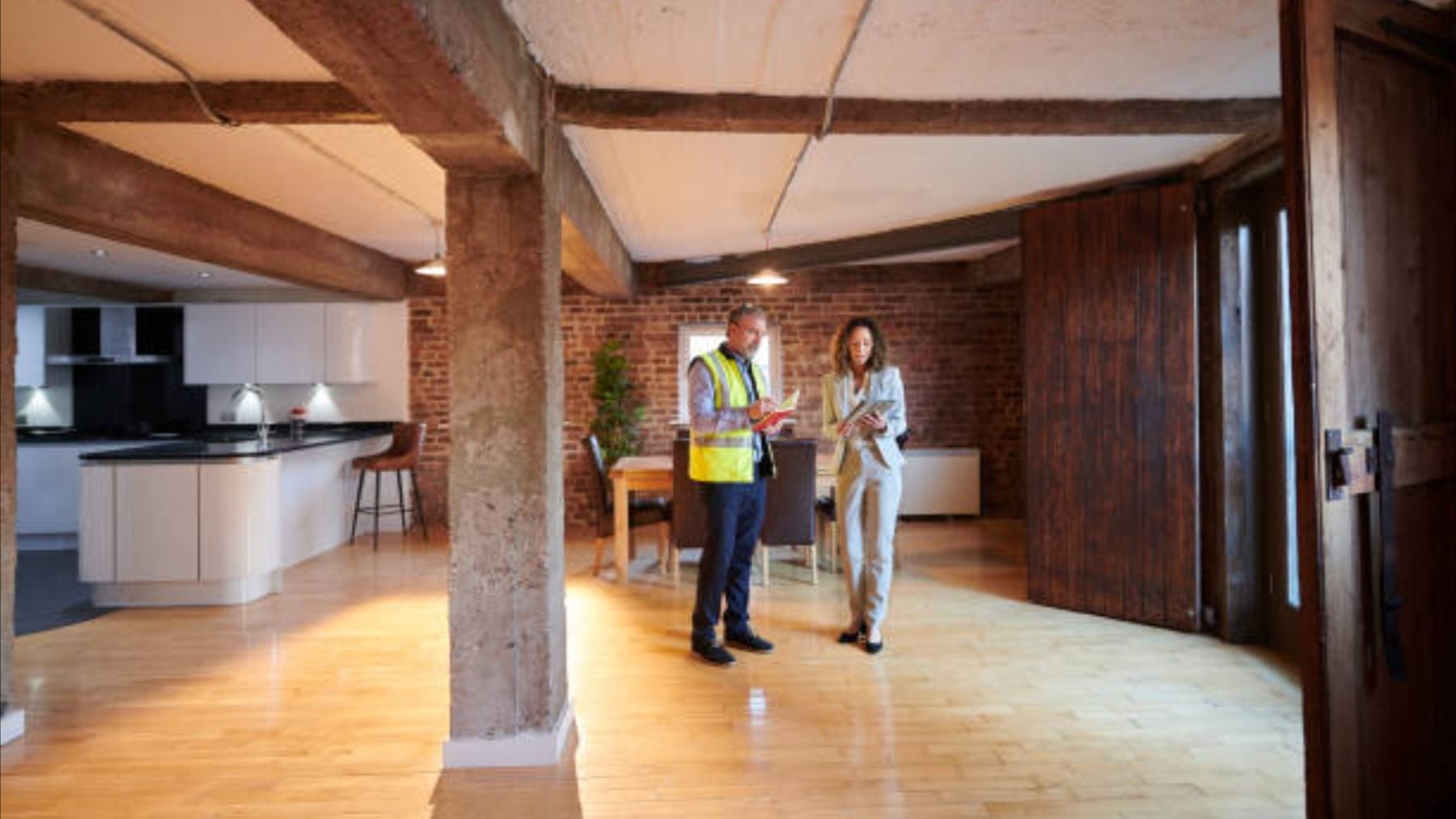 La Ley de Propiedad Horizontal lo confirma: tus vecinos pueden entrar en tu casa si necesitan hacer obras que afecten al edificio y lo avala el artículo 17